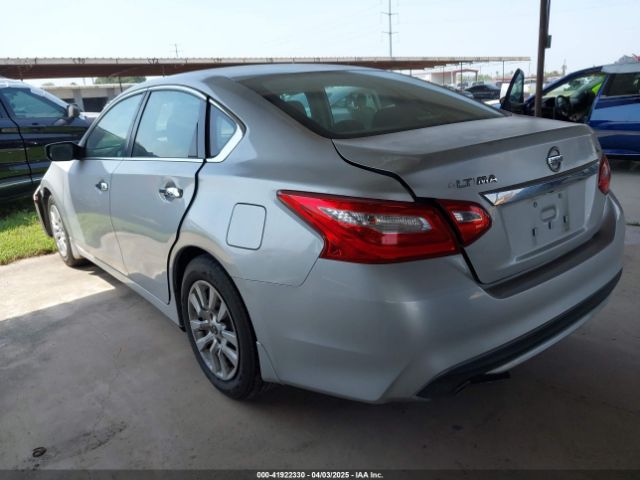 1N4AL3AP7HC264695 Nissan Altima 2.5 S