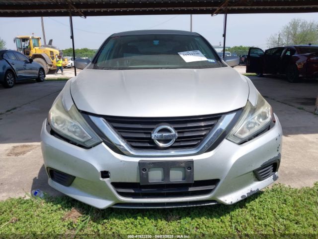 1N4AL3AP7HC264695 Nissan Altima 2.5 S