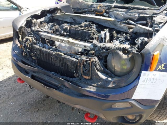 ZACCJBCBXHPE70318 Jeep Renegade Trailhawk 4x4