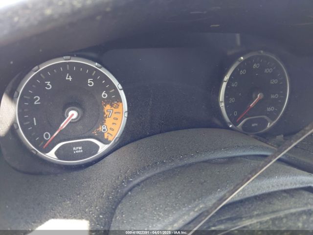 ZACCJBCBXHPE70318 Jeep Renegade Trailhawk 4x4