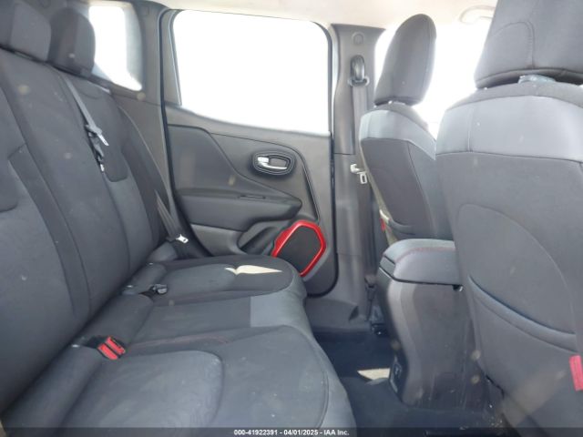 ZACCJBCBXHPE70318 Jeep Renegade Trailhawk 4x4