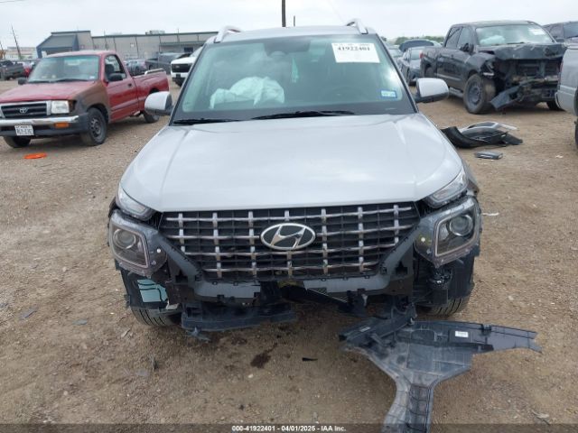 KMHRC8A3XRU311992 Hyundai Venue Sel