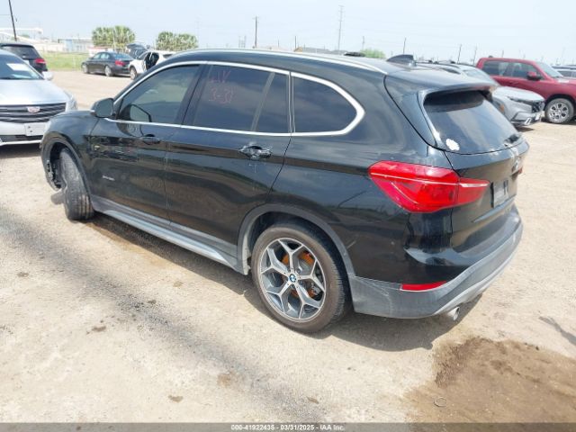 2018 BMW X1 WBXHU7C37J5H41505 Photo 2