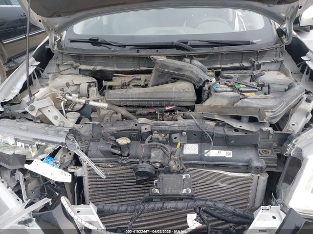 5N1AT2MV5HC892040 Nissan ROGUE SV