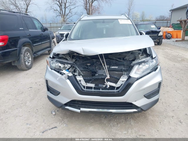 5N1AT2MV5HC892040 Nissan ROGUE SV
