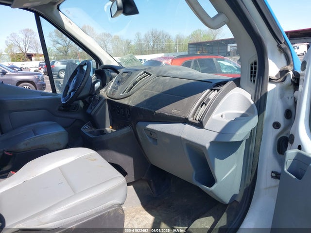 Ford Transit-250 2018 1FTYR1CM1JKA85403 Image 5
