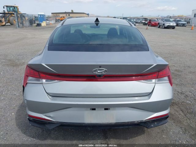 5NPLN4AG1MH005928 Hyundai ELANTRA SEL