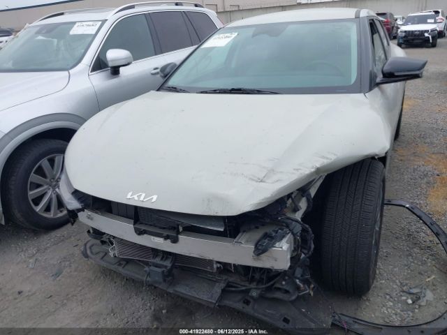 KNDC34LA8N5047206 KIA Ev6 Wind