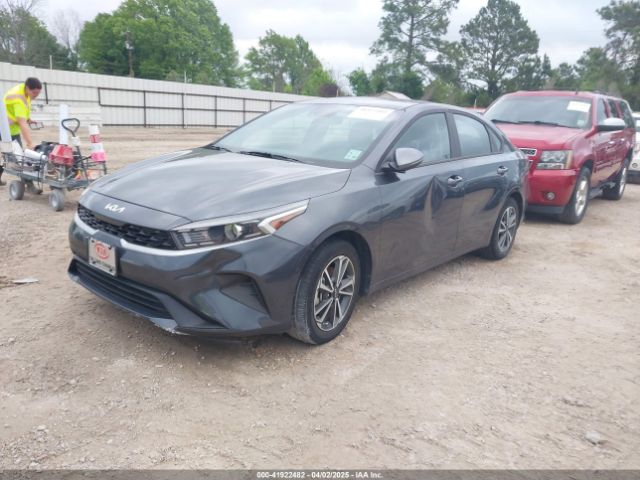 3KPF24AD3PE566815 KIA Forte Lxs