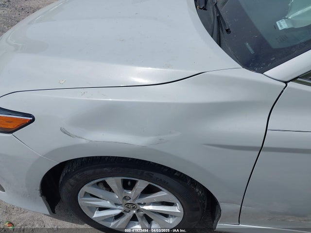 4T1C11AK0RU212771 Toyota CAMRY LE