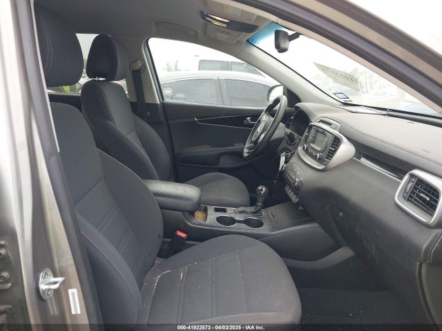 5XYPG4A37GG020227 KIA Sorento 2.4l Lx