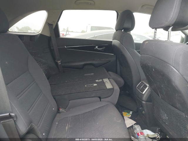 5XYPG4A37GG020227 KIA Sorento 2.4l Lx