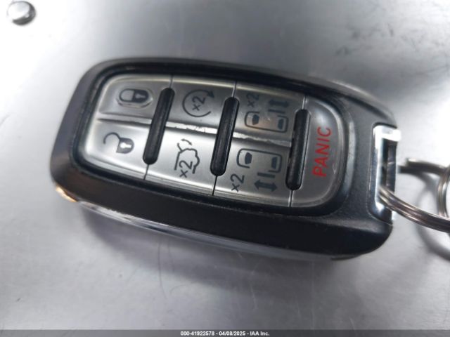 2C4RC1BG3HR511492 Chrysler Pacifica Touring-l