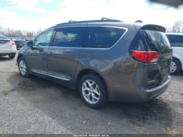 2C4RC1BG3HR511492 Chrysler Pacifica Touring-l