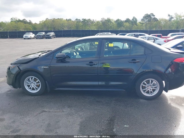 Toyota Corolla Hybrid Le 2021 JTDEAMDE3MJ025426 Image 15