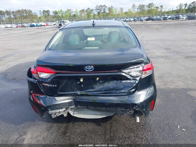Toyota Corolla Hybrid Le 2021 JTDEAMDE3MJ025426 Image 17