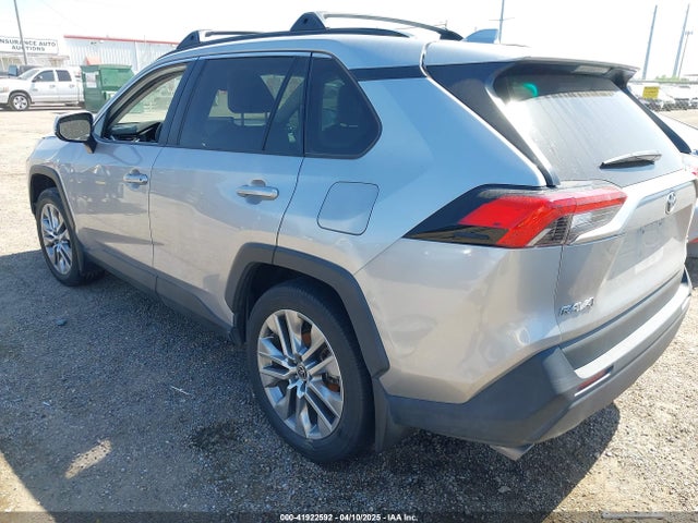 2T3C1RFV1NW231686 Toyota Rav4 Xle Premium