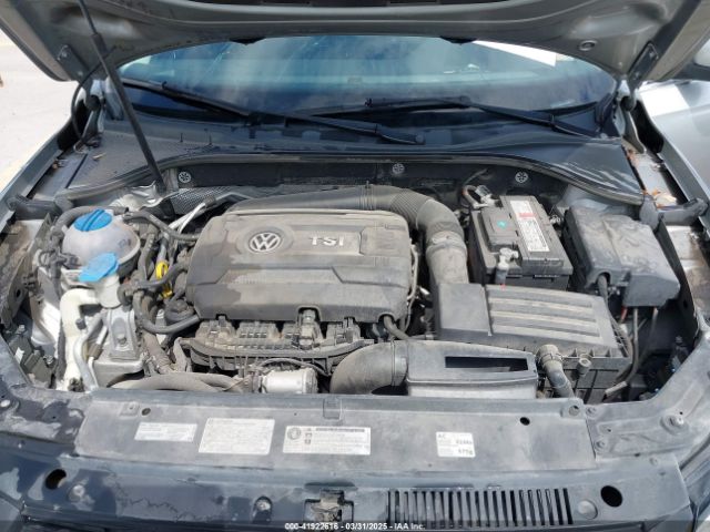1VWAT7A33EC038497 Volkswagen Passat 1.8t Wolfsburg Edition