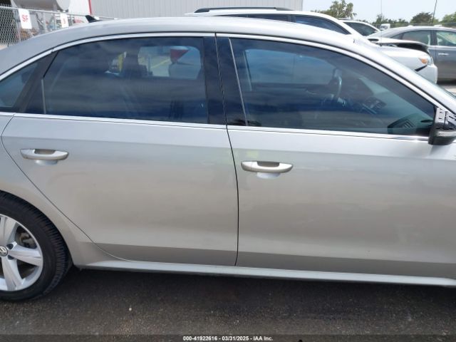 1VWAT7A33EC038497 Volkswagen Passat 1.8t Wolfsburg Edition