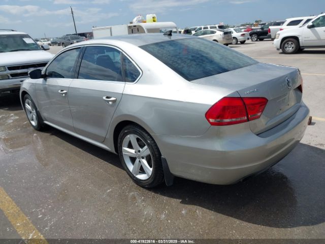 1VWAT7A33EC038497 Volkswagen Passat 1.8t Wolfsburg Edition