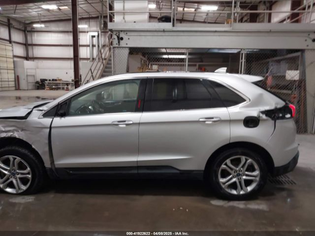 2FMPK4K9XJBB19827 Ford Edge Titanium