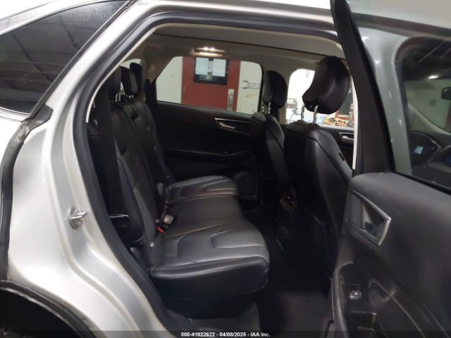 2FMPK4K9XJBB19827 Ford Edge Titanium