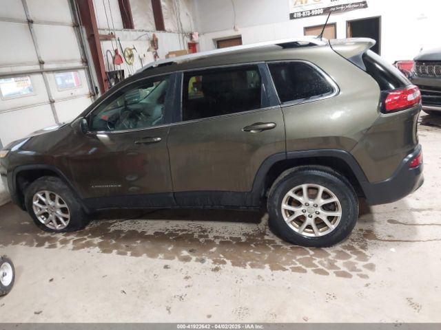 1C4PJMCSXFW617492 Jeep Cherokee Latitude
