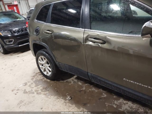 1C4PJMCSXFW617492 Jeep Cherokee Latitude