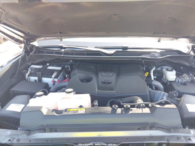 5TFNA5DB3NX023458 Toyota Tundra Platinum