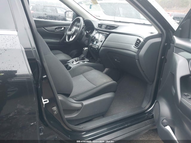 KNMAT2MV9HP504336 Nissan ROGUE SV