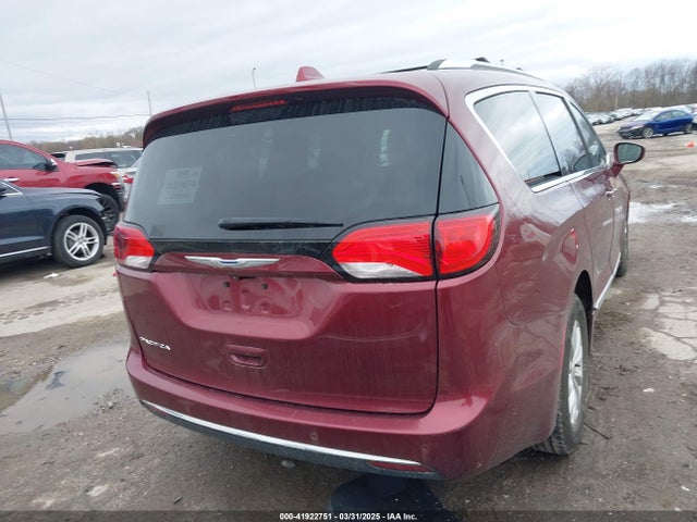 Chrysler Pacifica Touring L 2018 2C4RC1BG0JR113579 Image 16