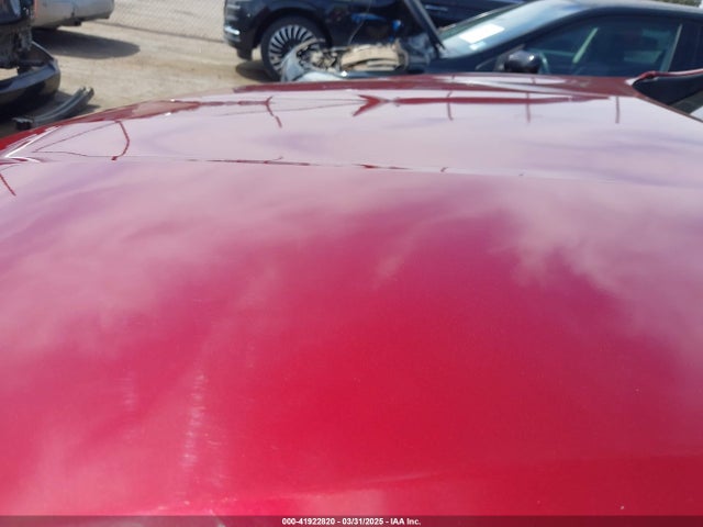 1GNERGKWXKJ256379 Chevrolet Traverse 1lt