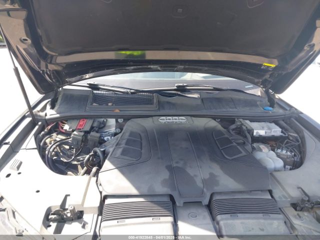 WA1VAAF78JD025827 Audi Q7 3.0t Premium