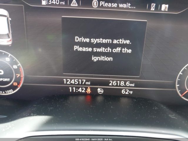 WA1VAAF78JD025827 Audi Q7 3.0t Premium