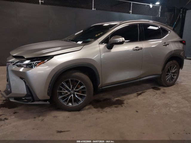 2T2GKCEZ3RC016337 Lexus Nx 350h Premium