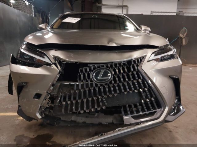 2T2GKCEZ3RC016337 Lexus Nx 350h Premium