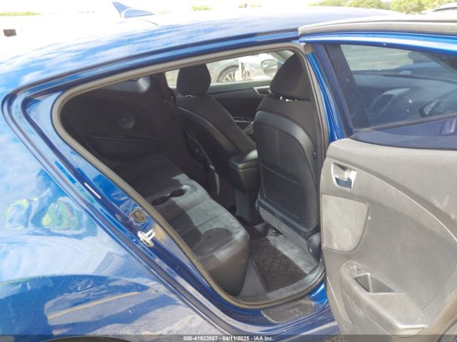 2016 HYUNDAI VELOSTER KMHTC6AD8GU271024 Photo 7