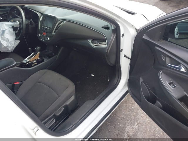 1G1ZB5ST4HF210933 Chevrolet MALIBU LS