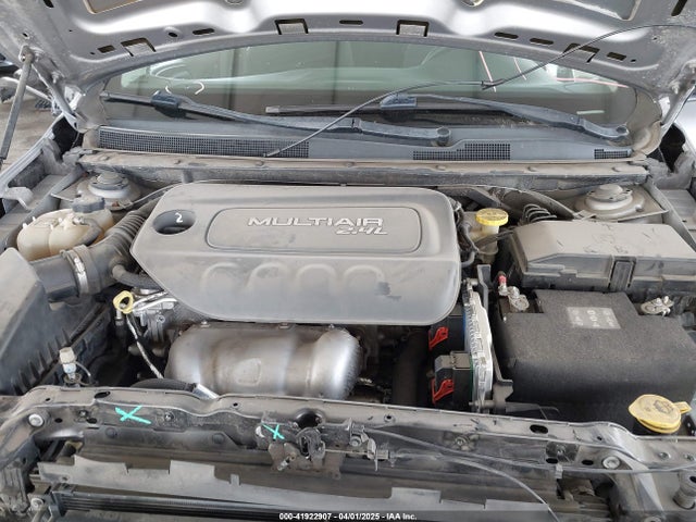 Chrysler 200 Limited 2015 1C3CCCAB6FN596933 Image 10
