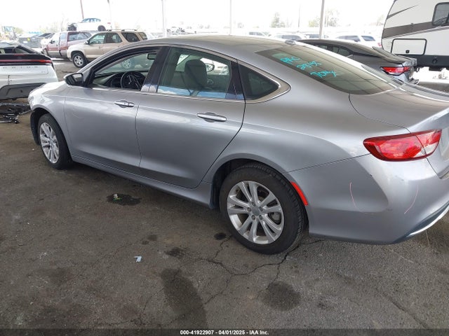 Chrysler 200 Limited 2015 1C3CCCAB6FN596933 Image 3