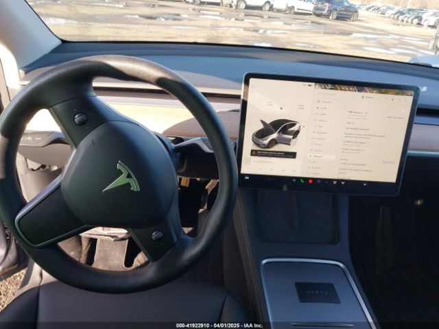 7SAYGDEE7RA300756 Tesla Model Y Long Range Dual Motor All-wheel Drive