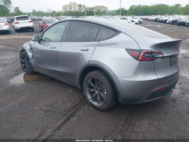 7SAYGDEE7RA300756 Tesla Model Y Long Range Dual Motor All-wheel Drive