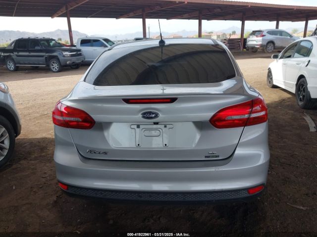 1FADP3FE7JL271029 Ford FOCUS SE