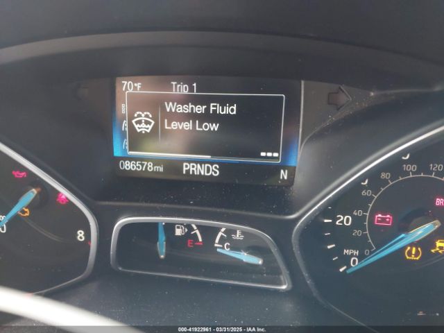 1FADP3FE7JL271029 Ford FOCUS SE