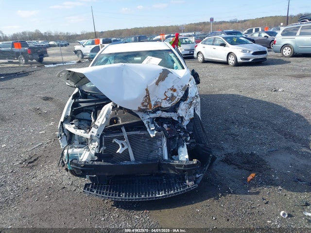 2T1BURHE4GC537214 Toyota COROLLA LE