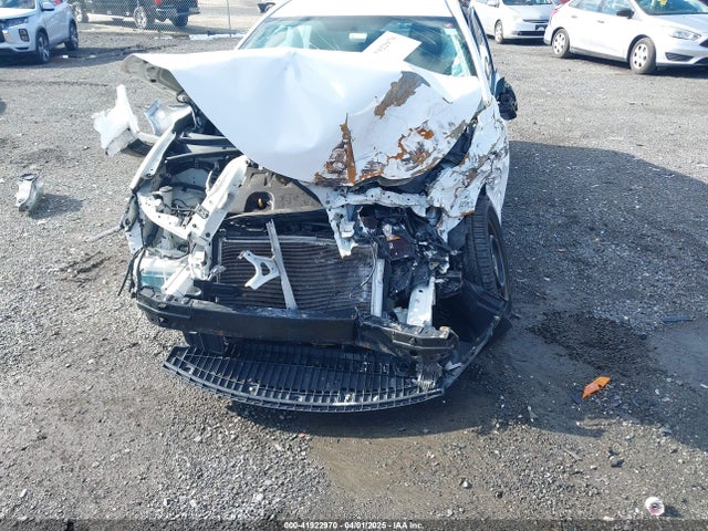 2T1BURHE4GC537214 Toyota COROLLA LE