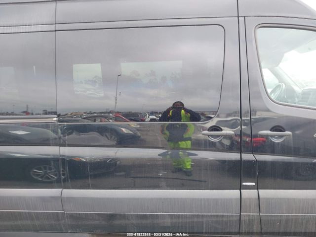 WD3PE8CCXE5851473 Mercedes-Benz Sprinter 2500 High Roof
