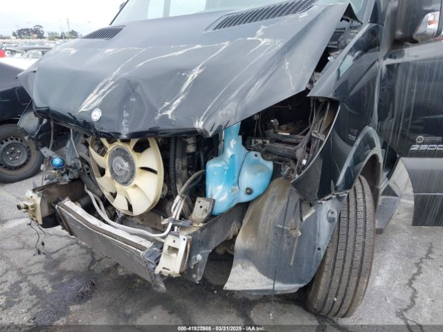 WD3PE8CCXE5851473 Mercedes-Benz Sprinter 2500 High Roof