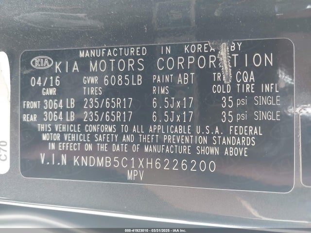 KNDMB5C1XH6226200 KIA SEDONA LX