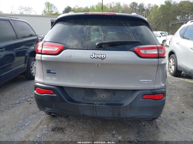 1C4PJLCB5GW107711 Jeep Cherokee Latitude